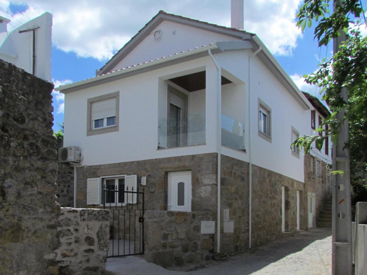 Casa Das Nacoes Donas Exterior photo